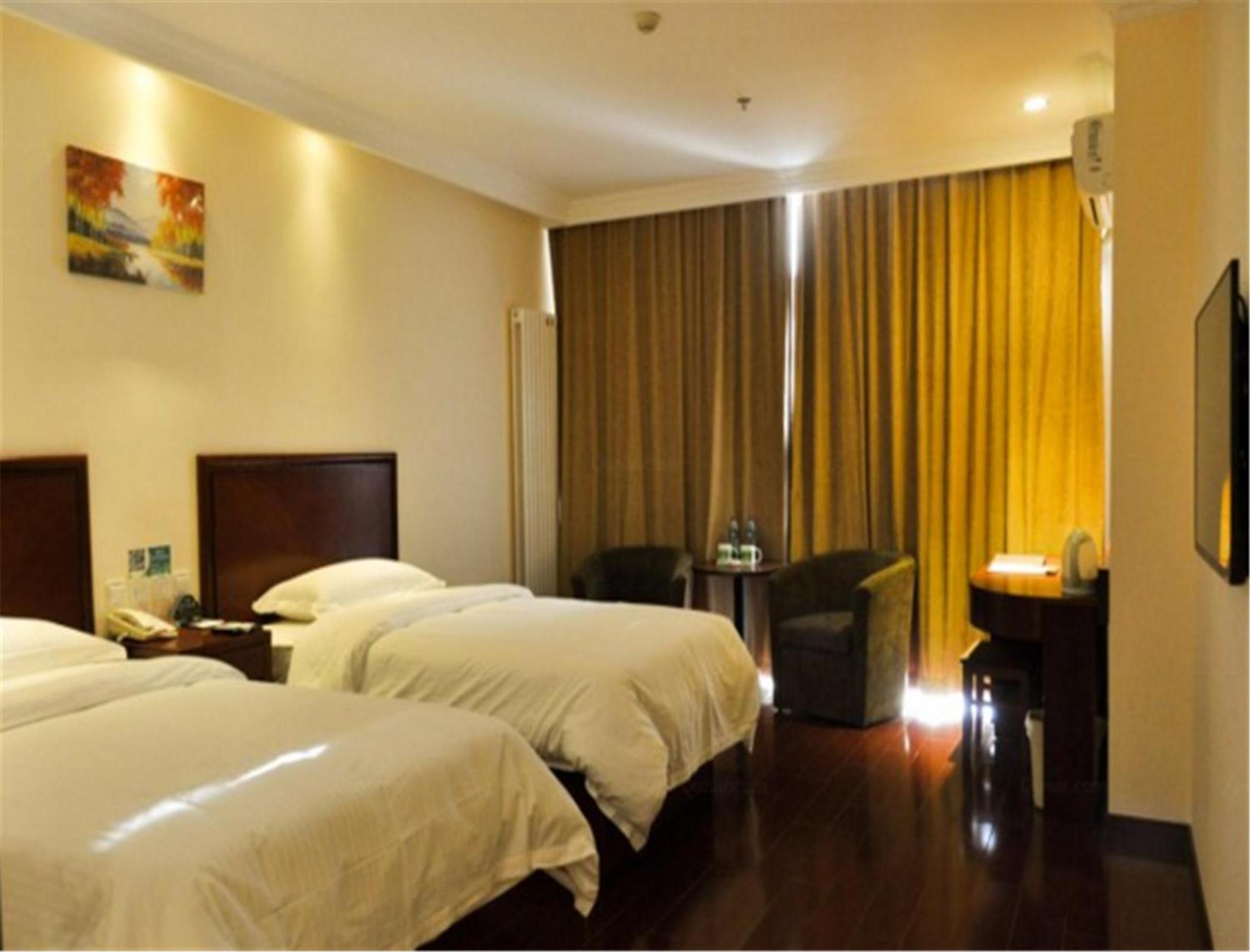 GreenTree Inn Chengde Railway Station Southeast Chengde Century City Business Hotel 32/60