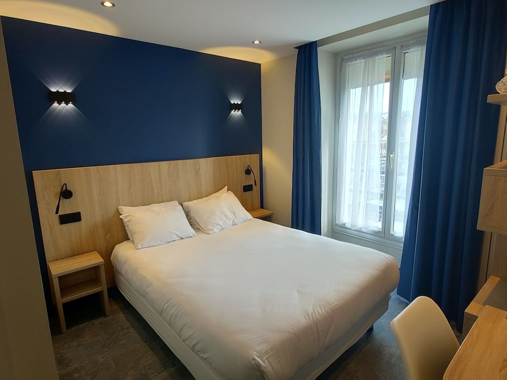 HOTEL MODERN EST 11/37