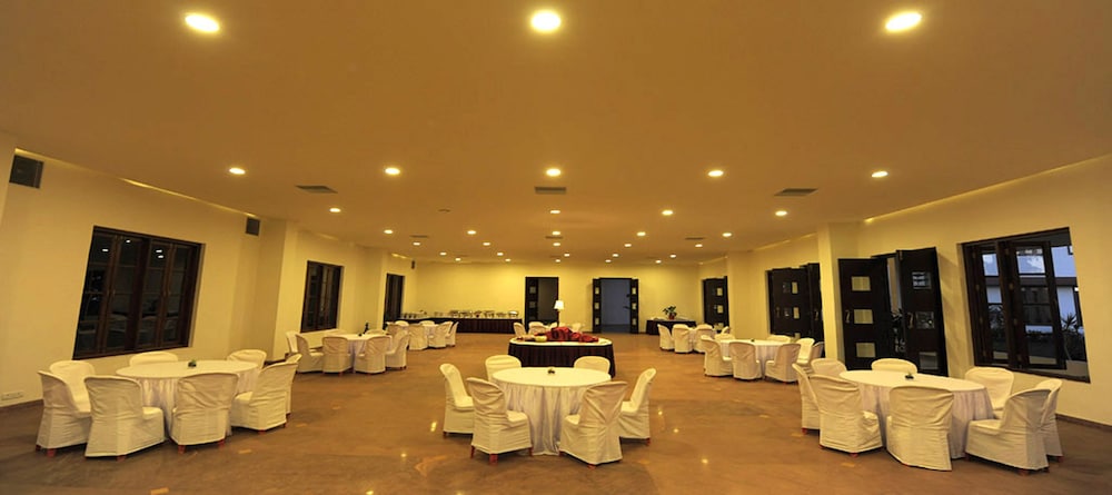 Amritara Ambatty Greens Resort Coorg 20/50