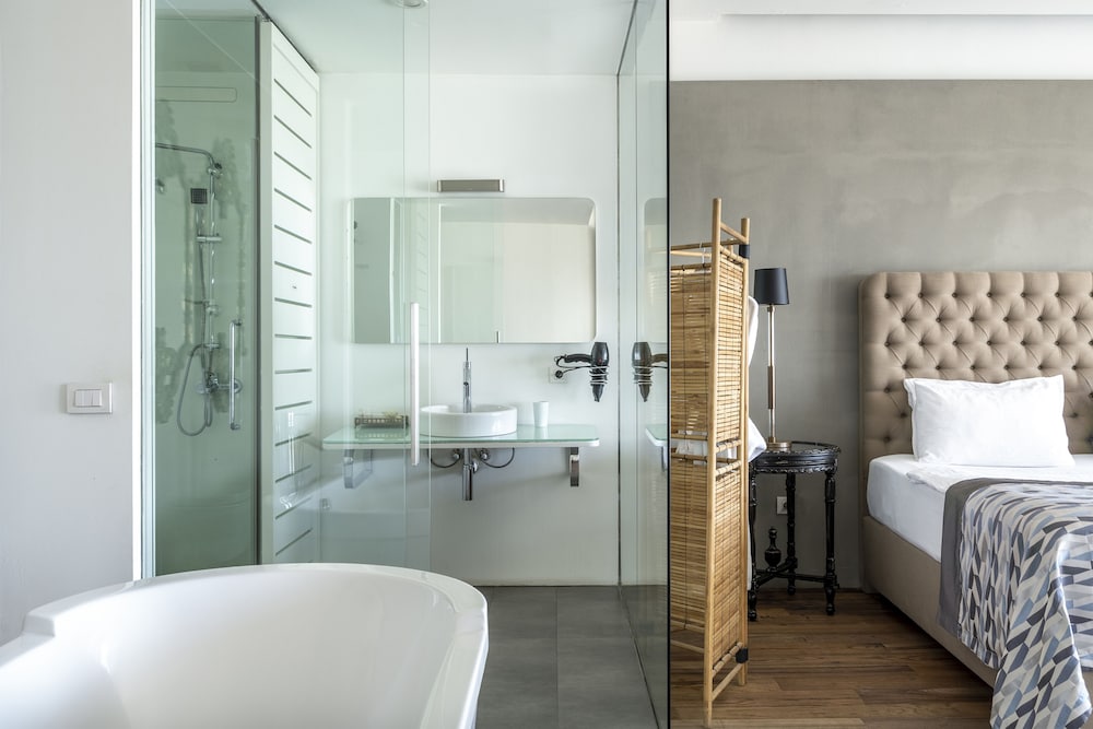 Ansen Suites 47/50