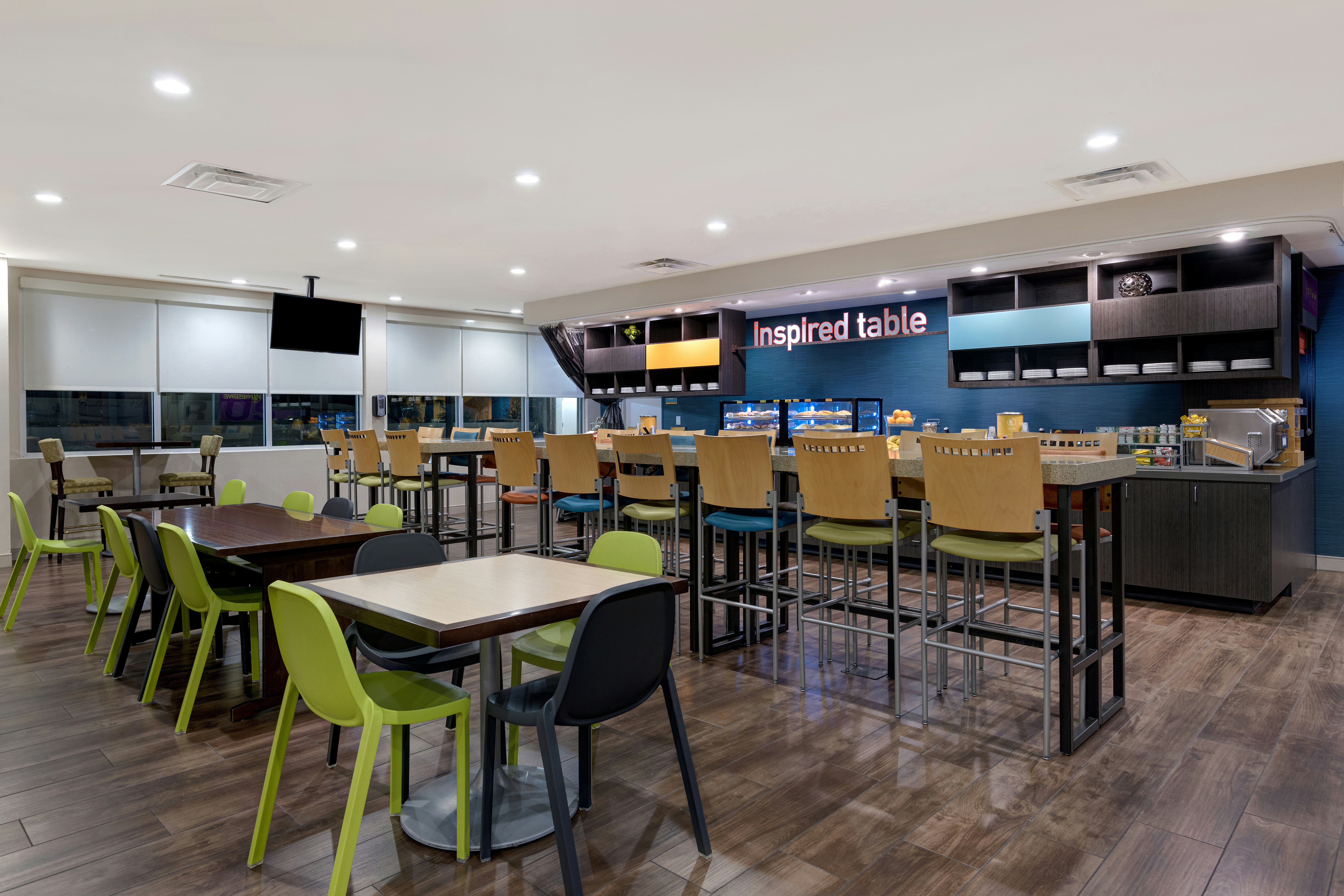 Home2 Suites by Hilton Orlando International Drive South 33/44