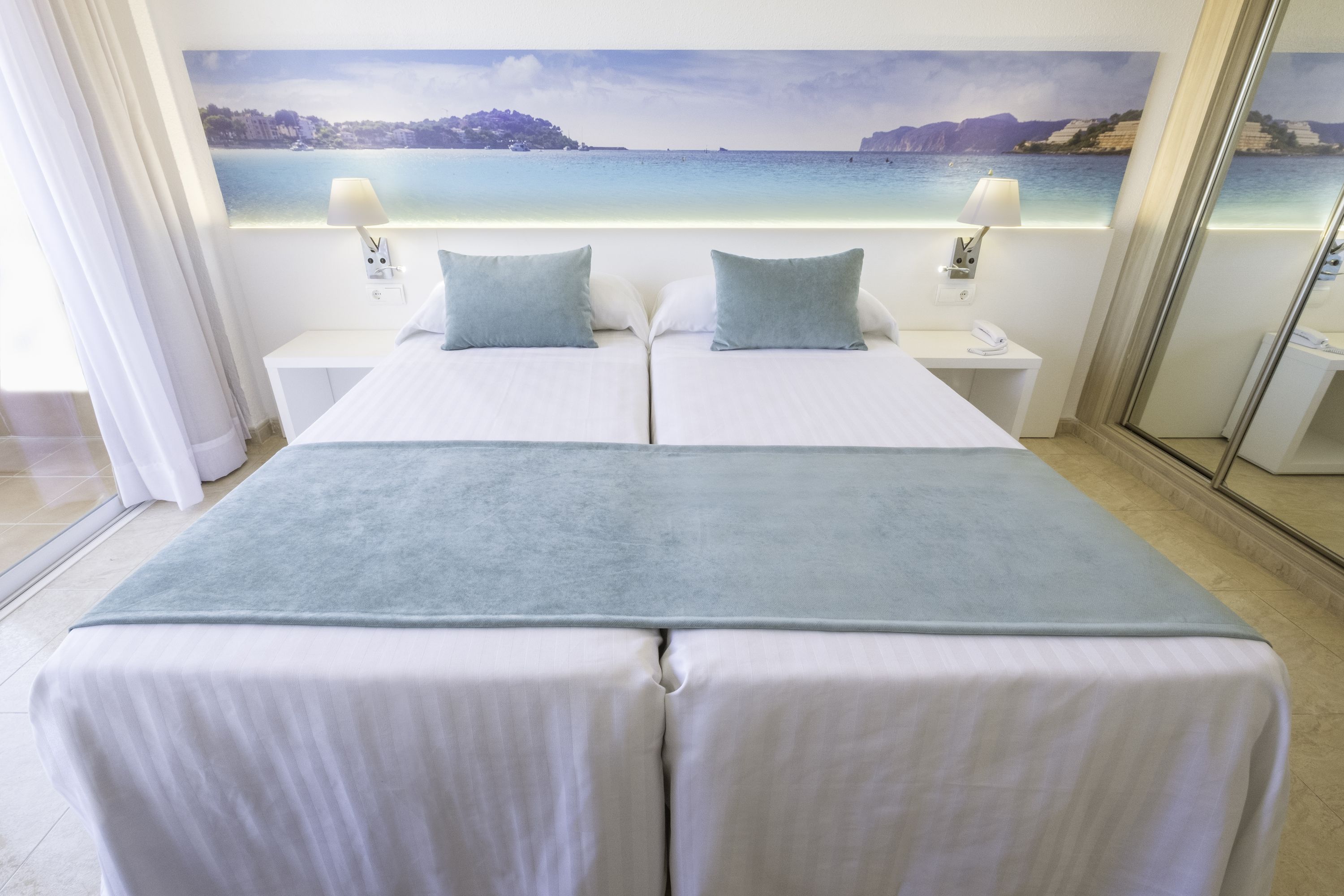 Standard, Double Bed