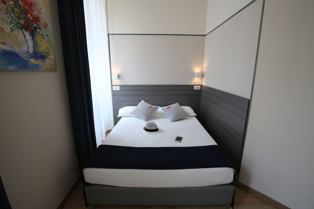Boutique Hotel Neptune Nice 14/30