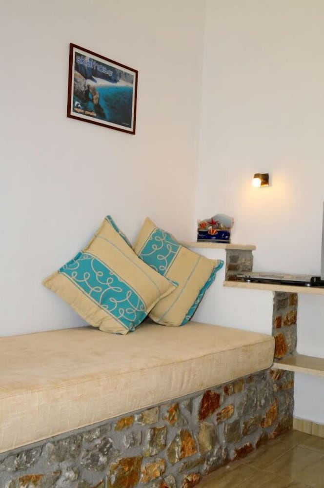 SKIATHOS ISLAND SUITES 31/50