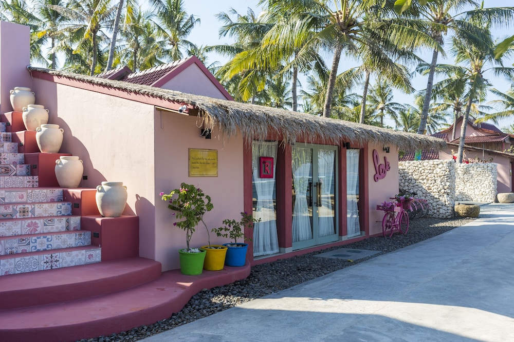 Pinkcoco Gili Air 4/50
