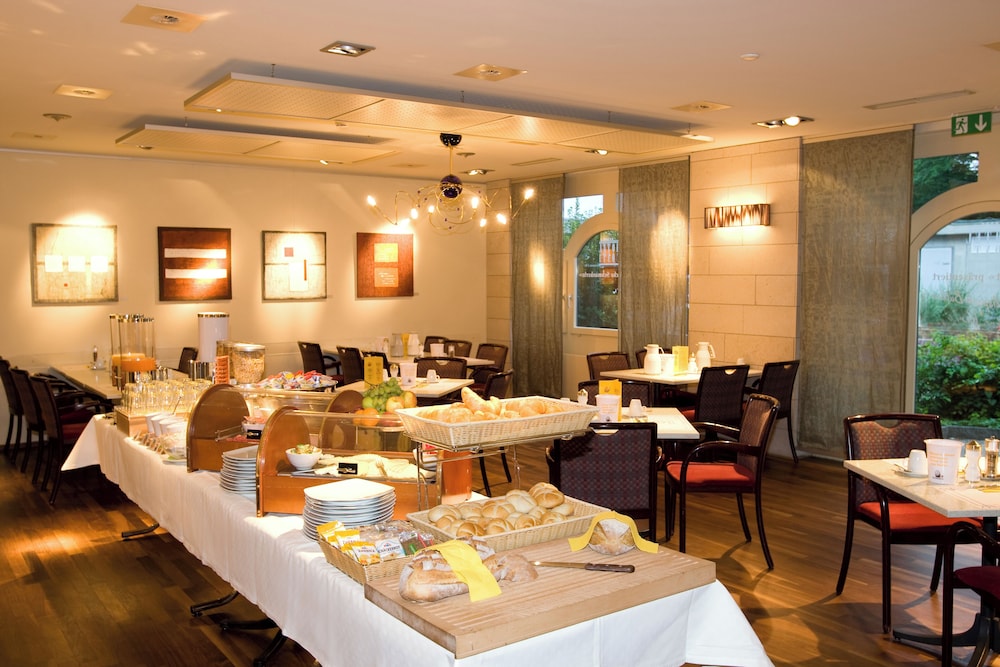 Hotel Conti 43/58