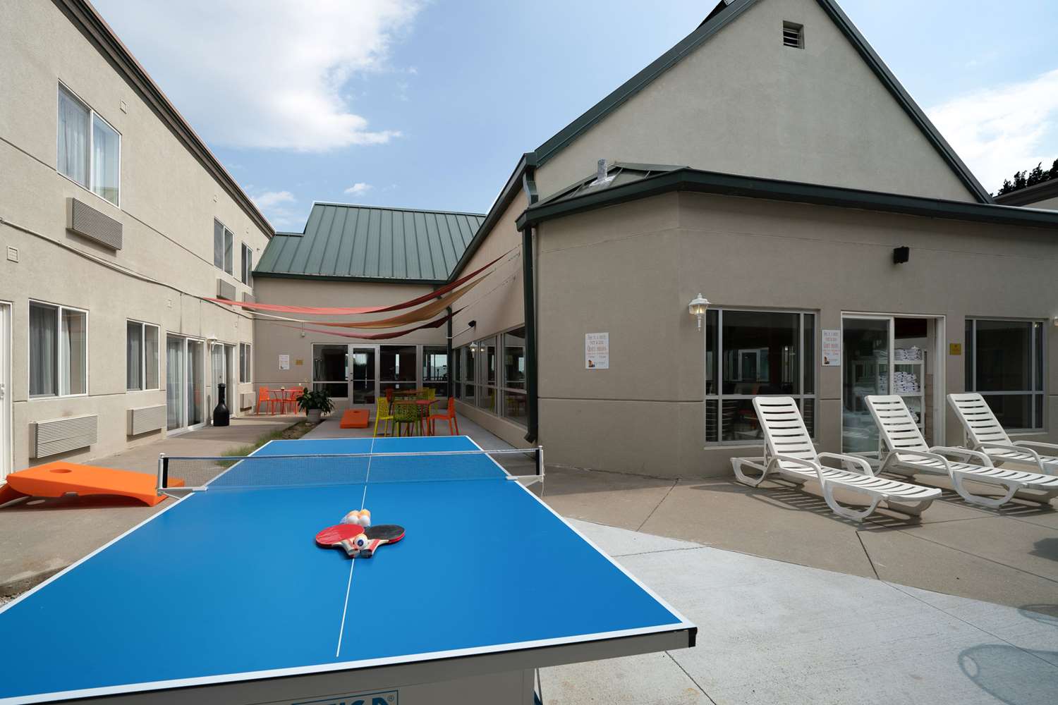 Omaha Zoo Hotel 7/16