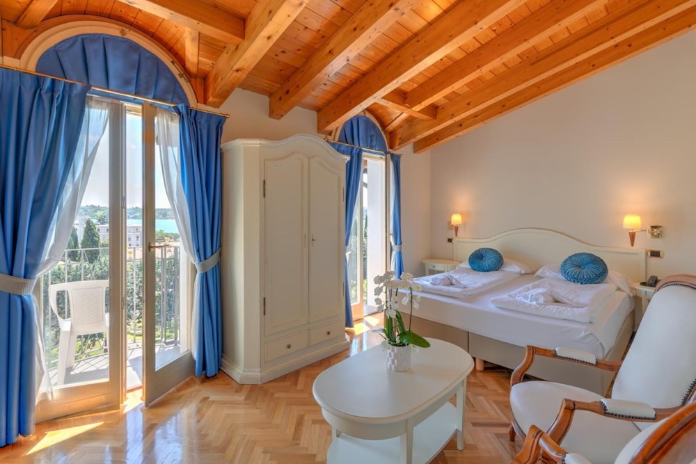 Hotel Villa Galeazzi 42/75