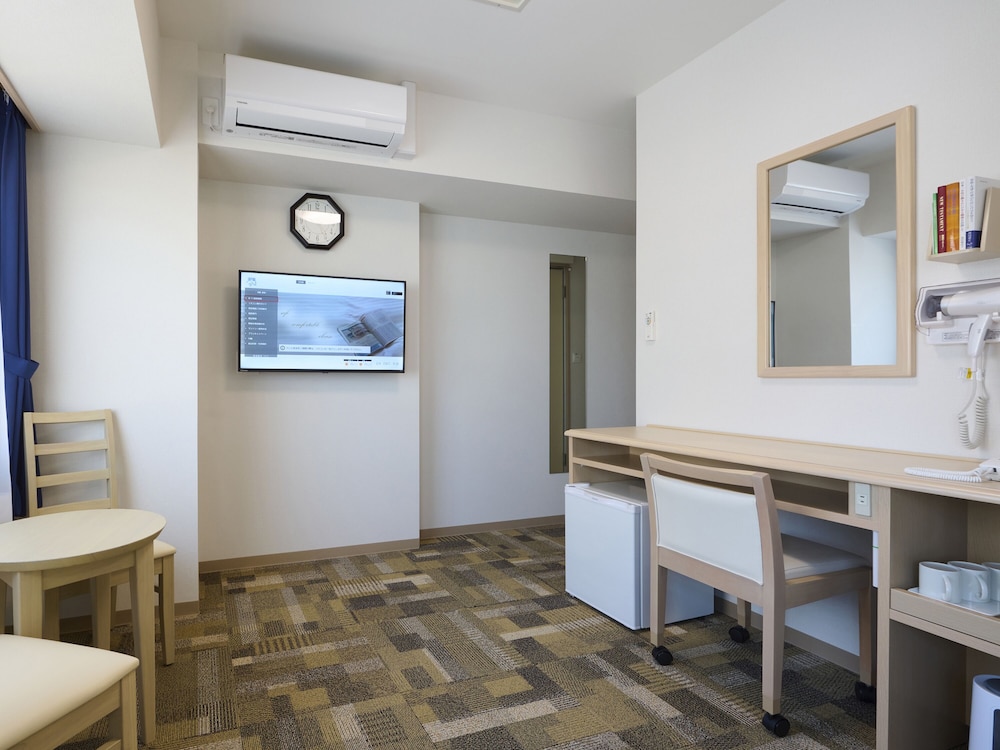 Toyoko Inn Kyoto Nijojo Minami 42/48