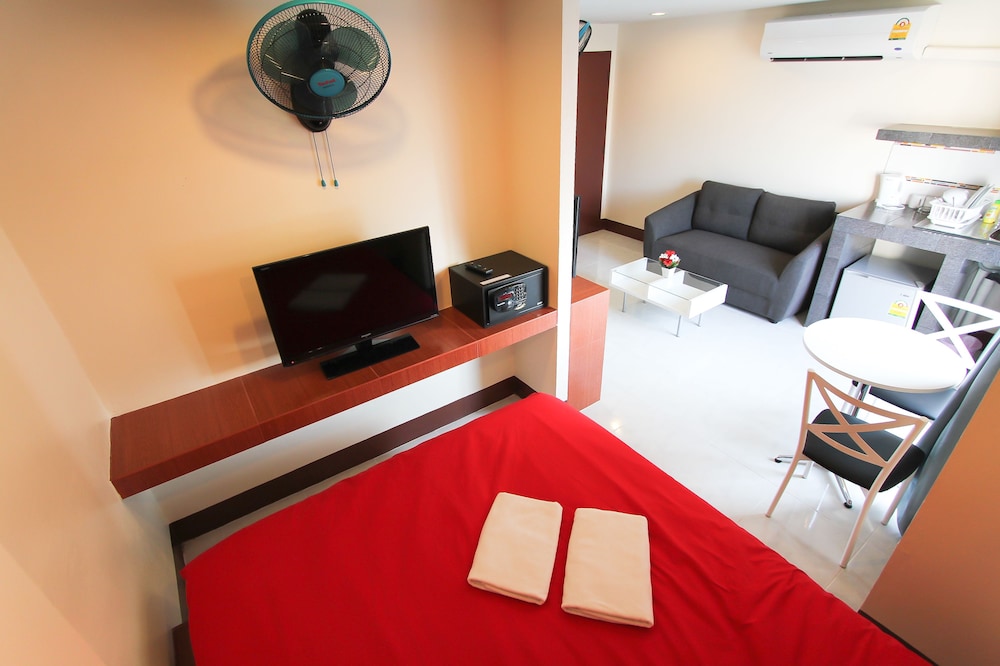 Walking Street Guest House 28/47
