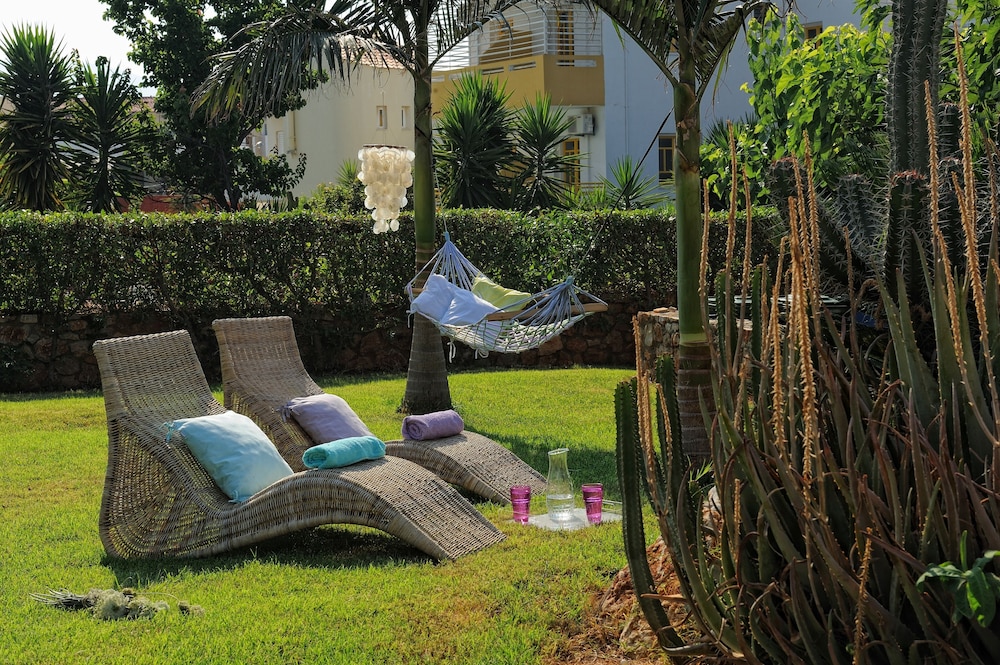SunVillage Boutique Hotel 53/59