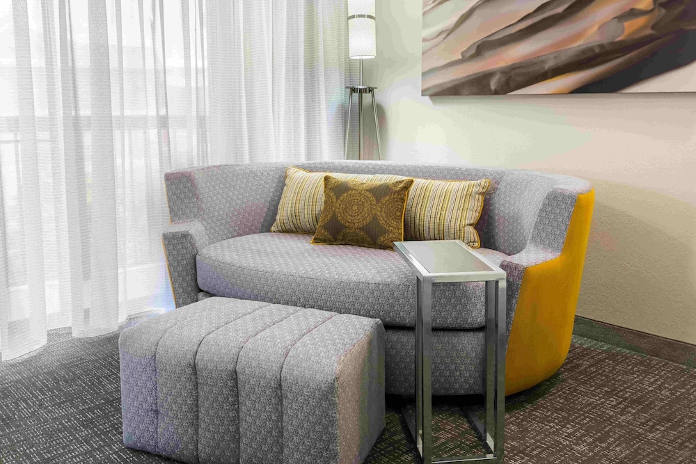 Courtyard By Marriott Knoxville Cedar Bluff 11/39