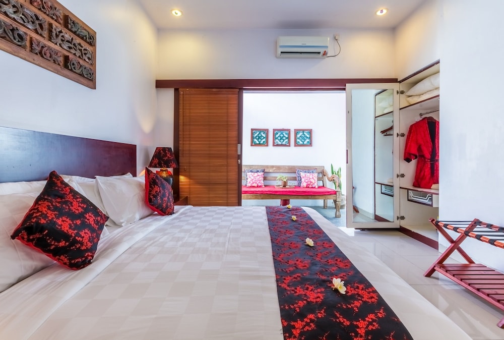 Villa Kamar Kamar Rumah Tamu 12/45