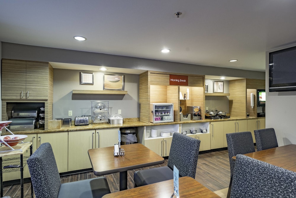 TownePlace Suites Cleveland Streetsboro 3/33