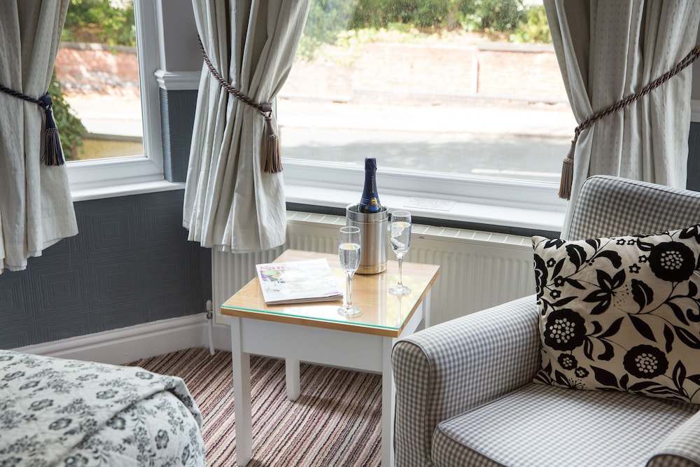 The Ascott 29/50