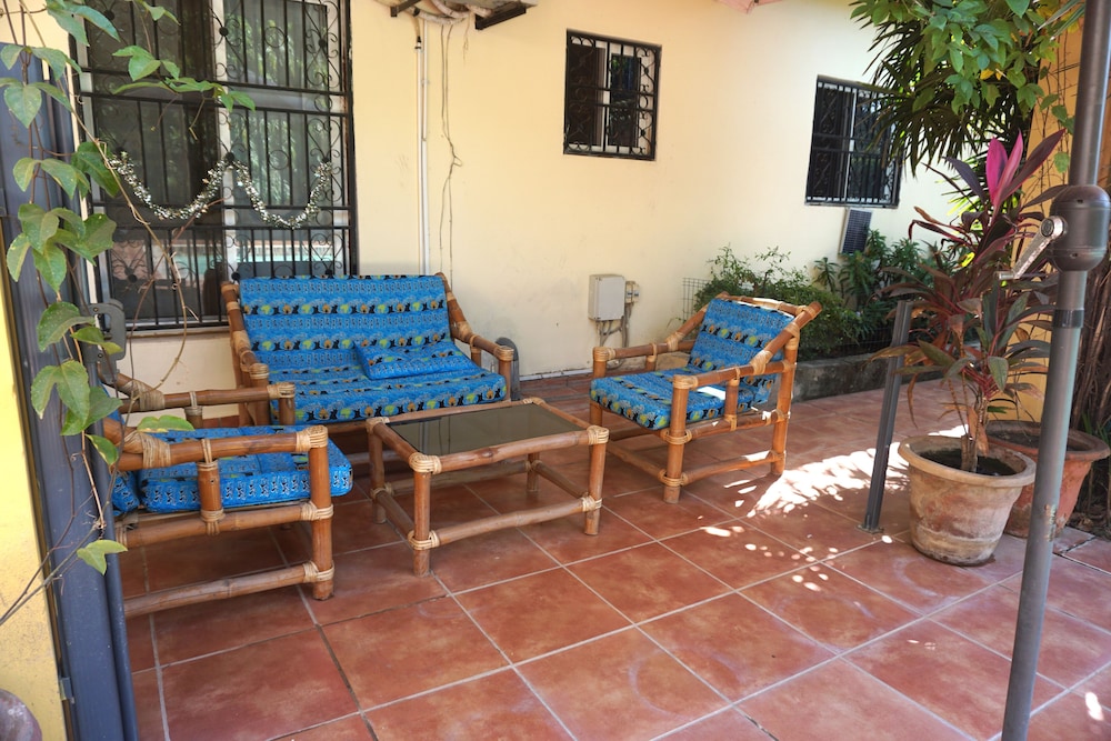 Bed And Breakfast Villa Calliandra 20/50