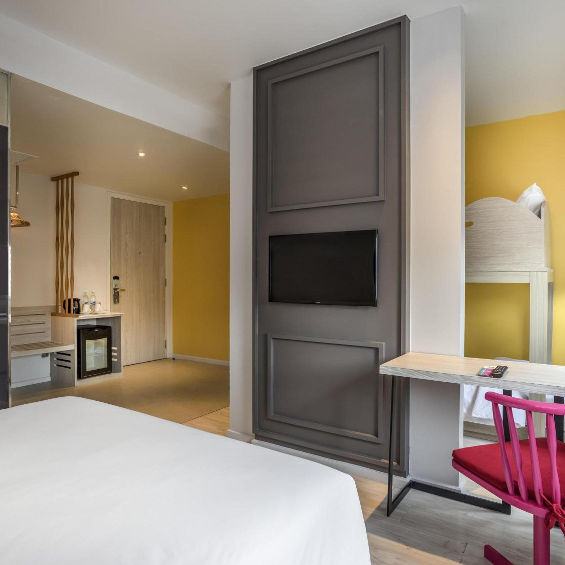 Family, Double Bed, Ibis Styles Phuket City 5/10