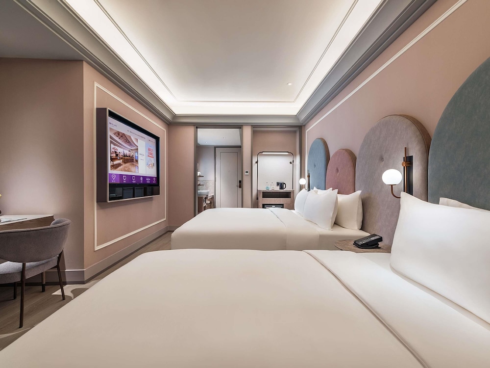 Mercure Ningbo Yinzhou 13/45