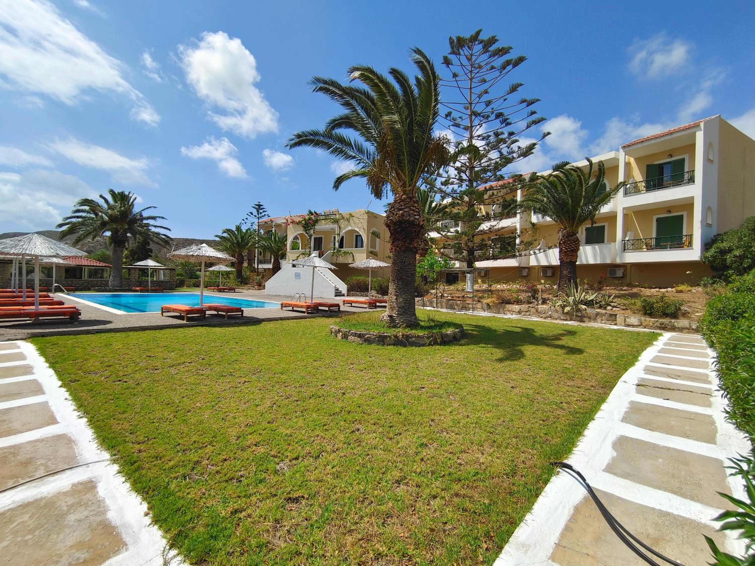 Alex Luxury Apartments and Studios 54/60