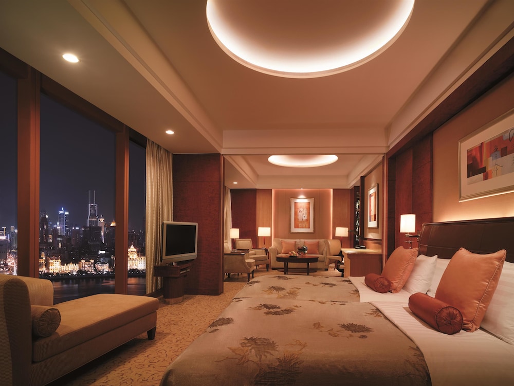 Pudong Shangri La 47/77