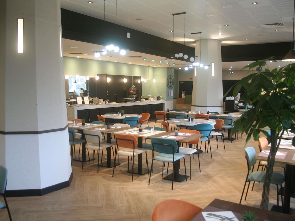 MERCURE RENNES CENTRE GARE 45/67