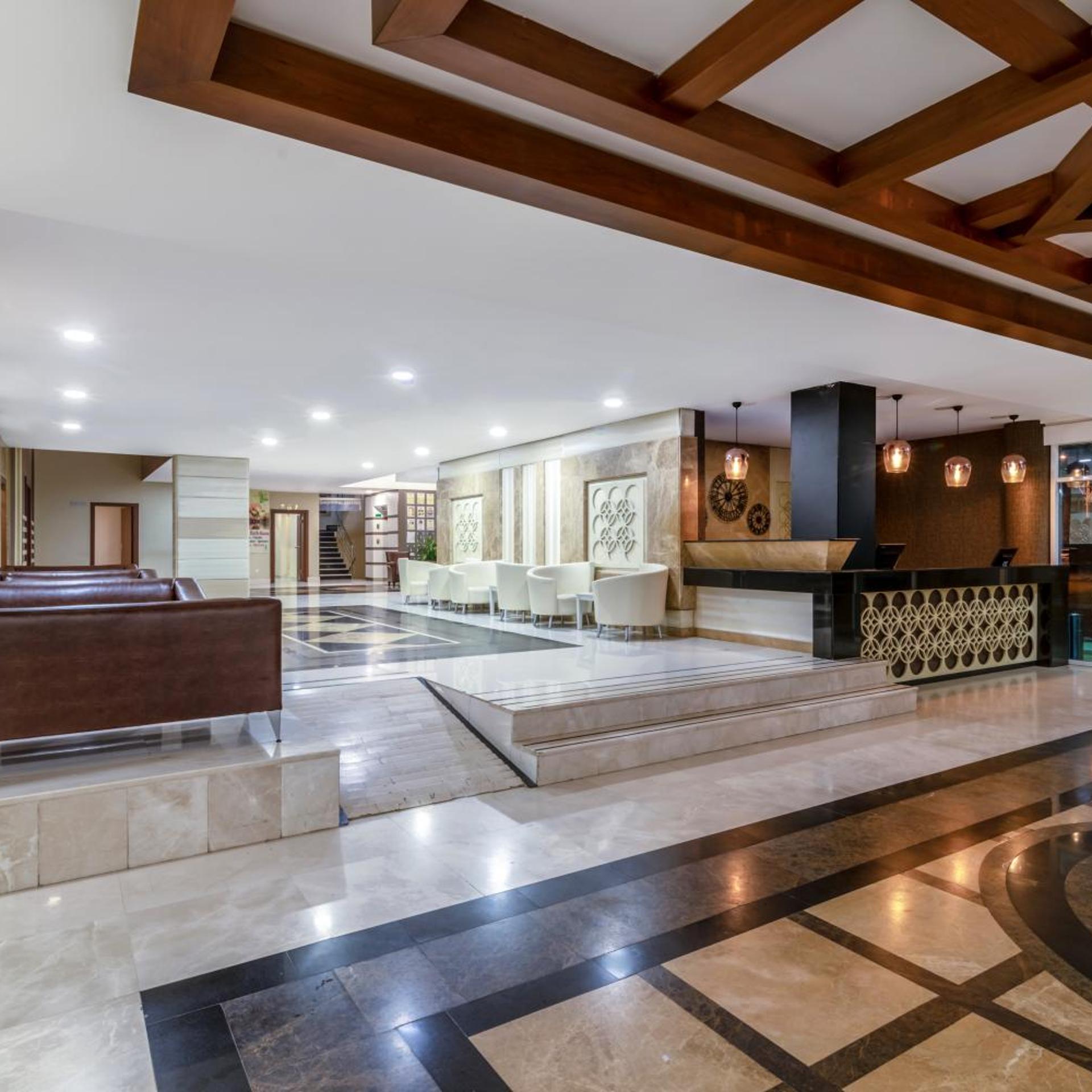 Ring Beach Hotel 13/45