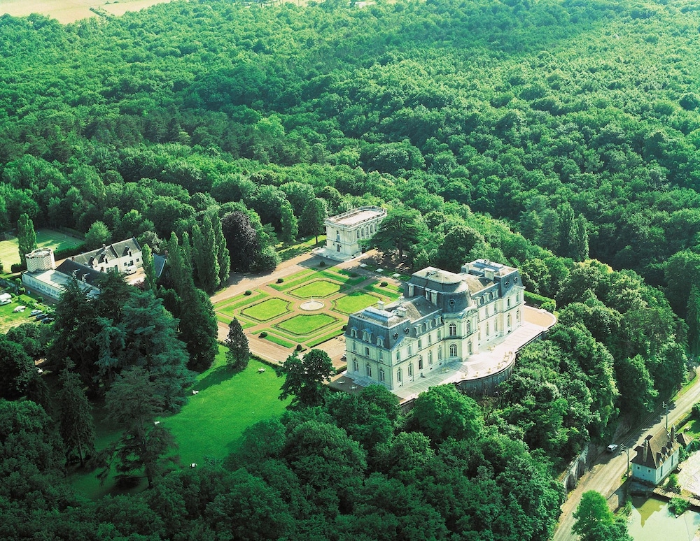 Chateau D artigny 66/69