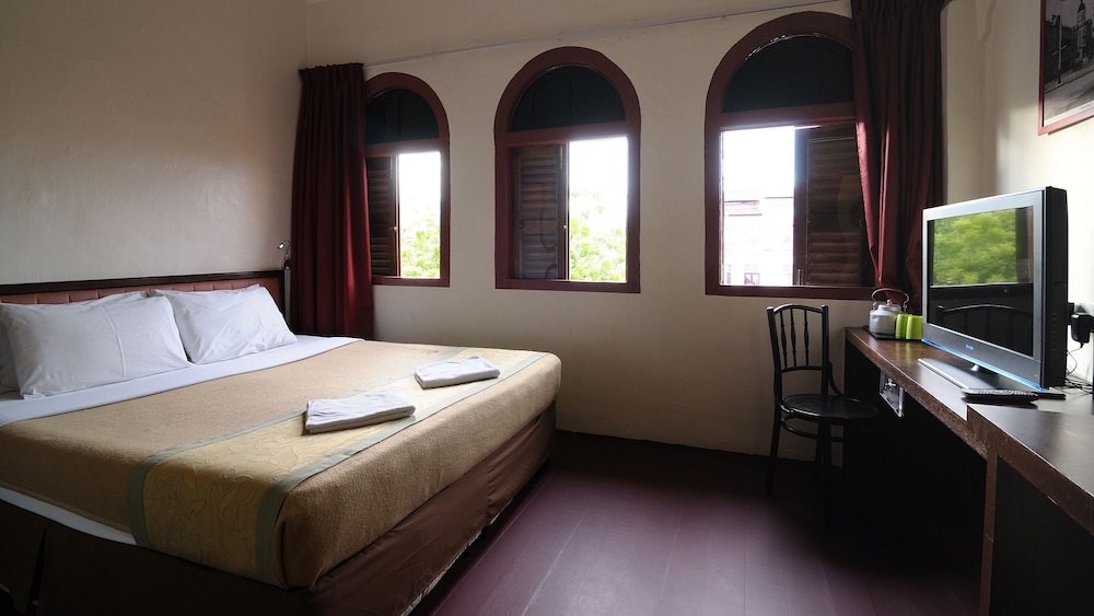 Red Inn Court 24/50