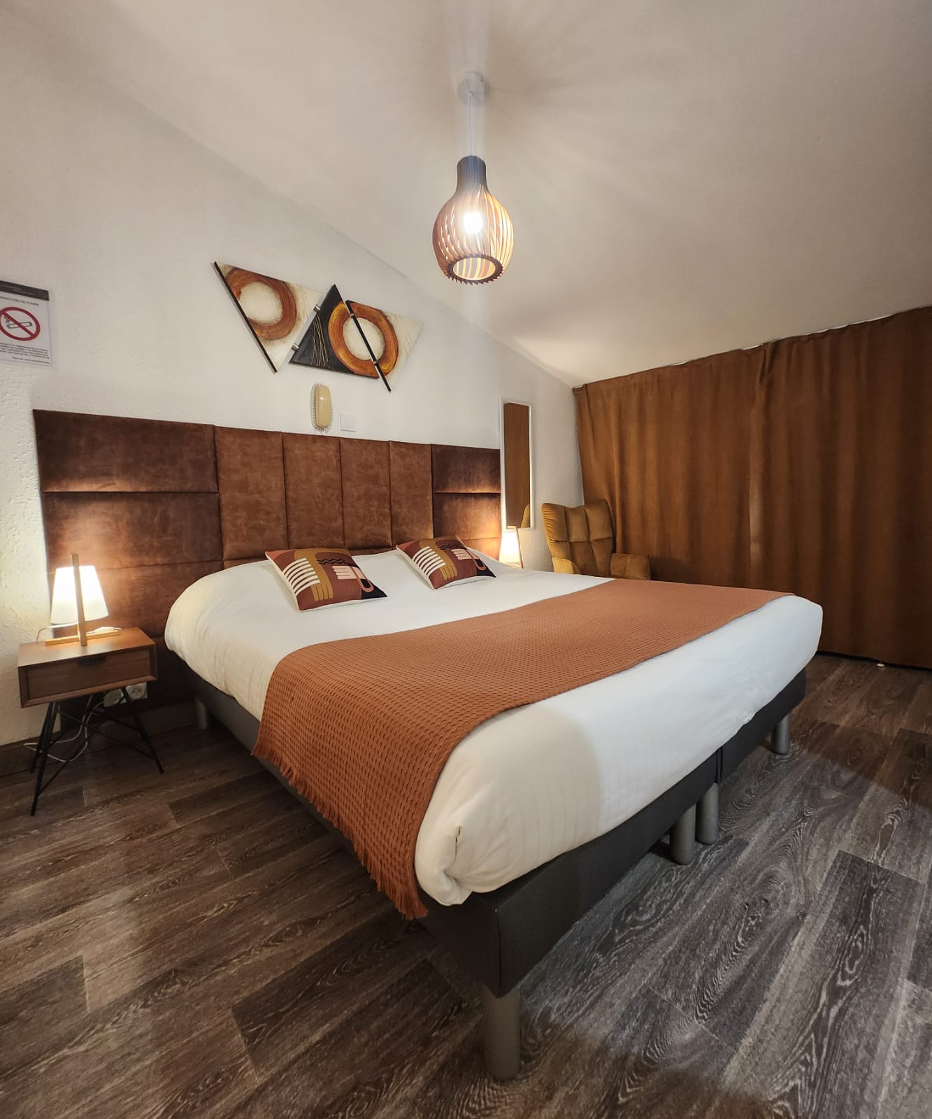 CITOTEL LE CHEVAL BLANC 12/50