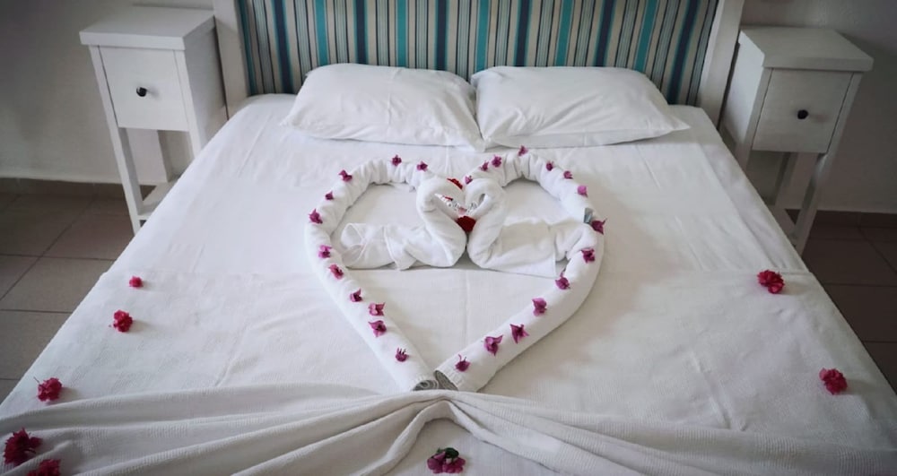 Gumbet Cove Hotel 17/50