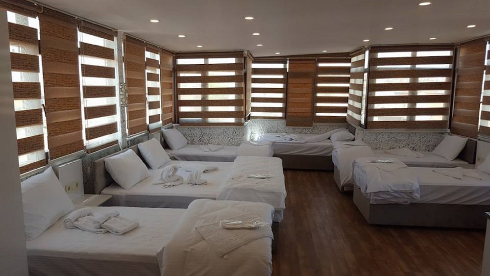 Sun Comfort Hotel 28/48