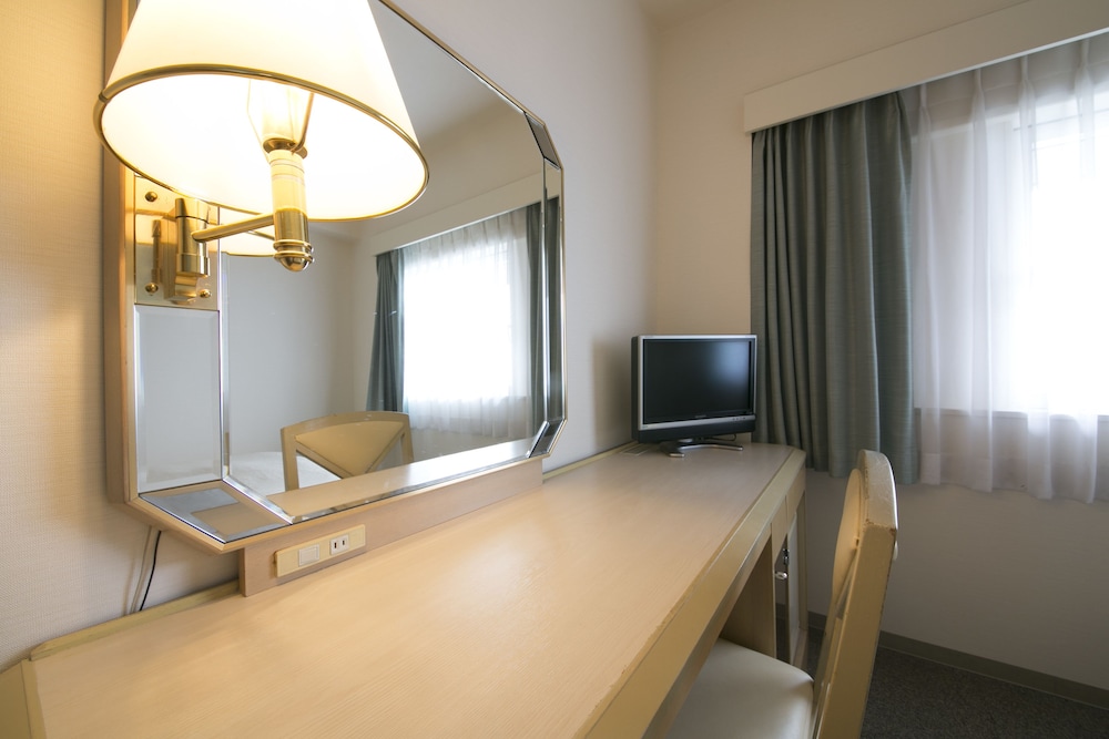 Shin Osaka Washington Hotel Plaza 39/52