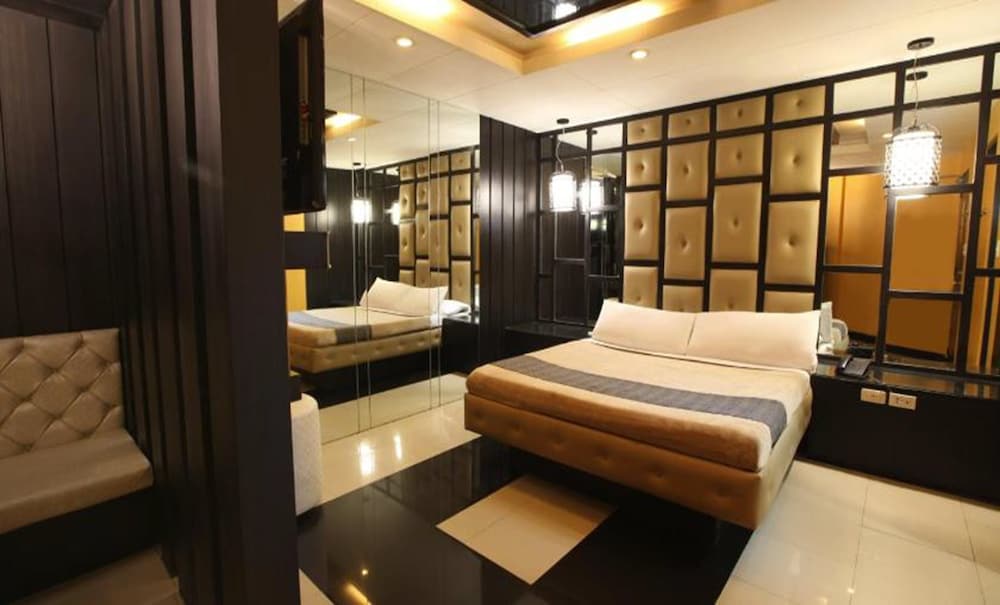 Victoria Court Las Pinas 28/47