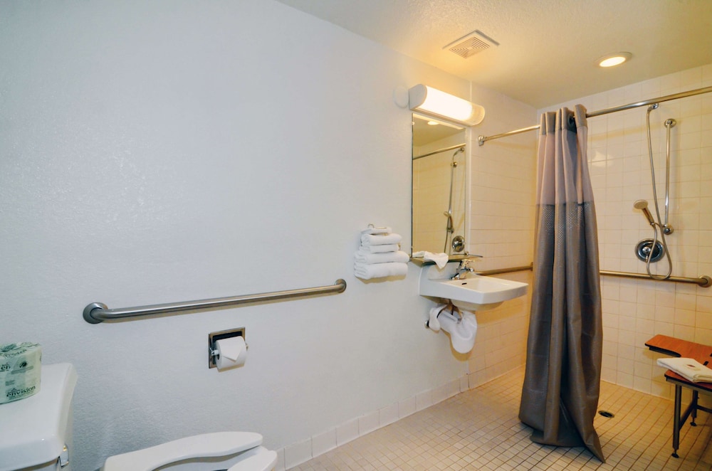Motel6 North Palm Springs, CA - North 44/45