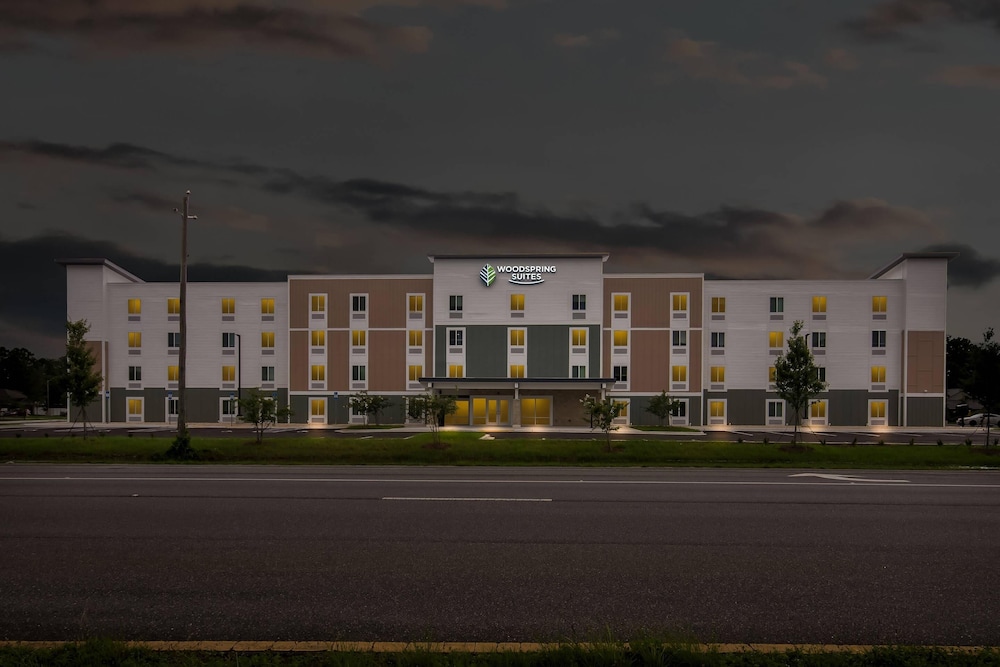 WoodSpring Suites Fort Walton Beach - Eglin AFB 4/60
