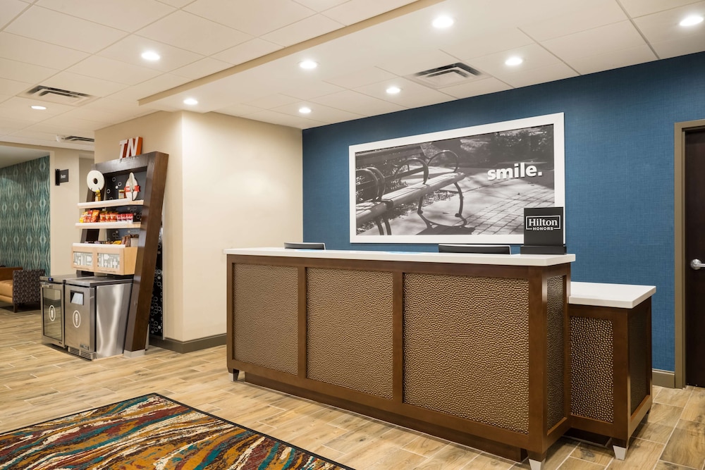 Hampton Inn Newport, TN 7/34