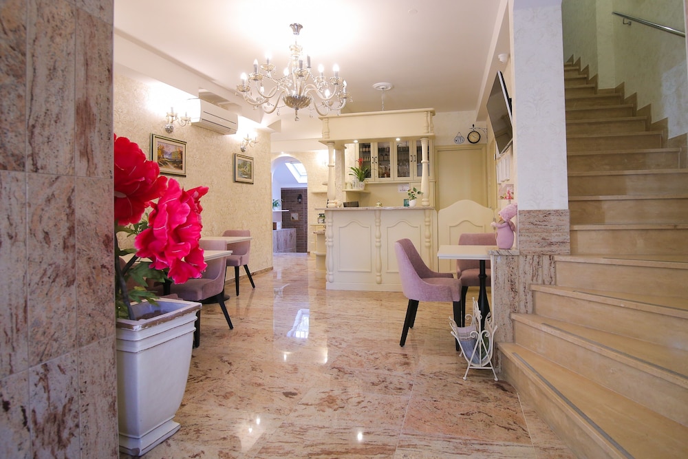 Hotel Asteria 54/63