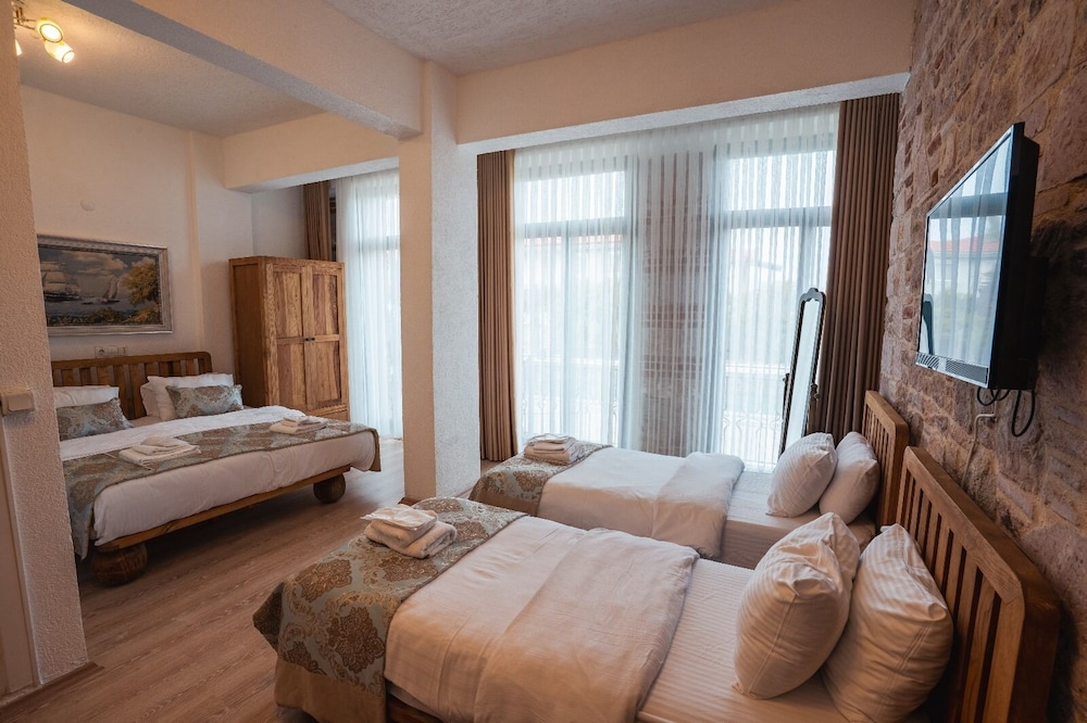 Cunda Aksac Otel 14/50