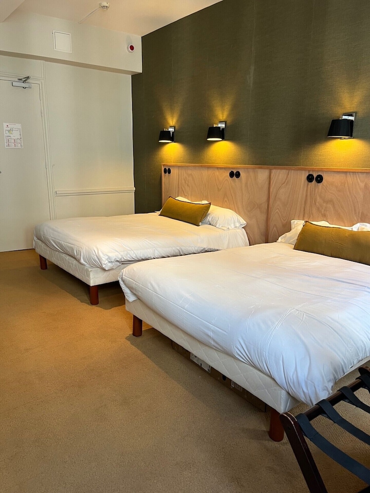 HOTEL HENRI IV 17/69