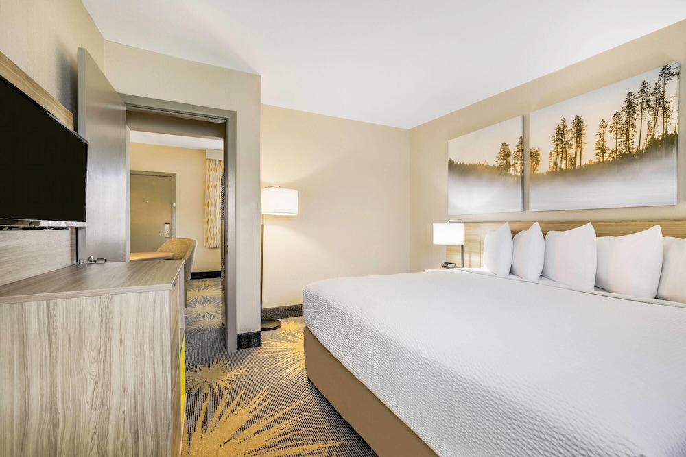 جناح بسرير كينج وسرير كوين، Days Inn by Wyndham Cortez 8/10