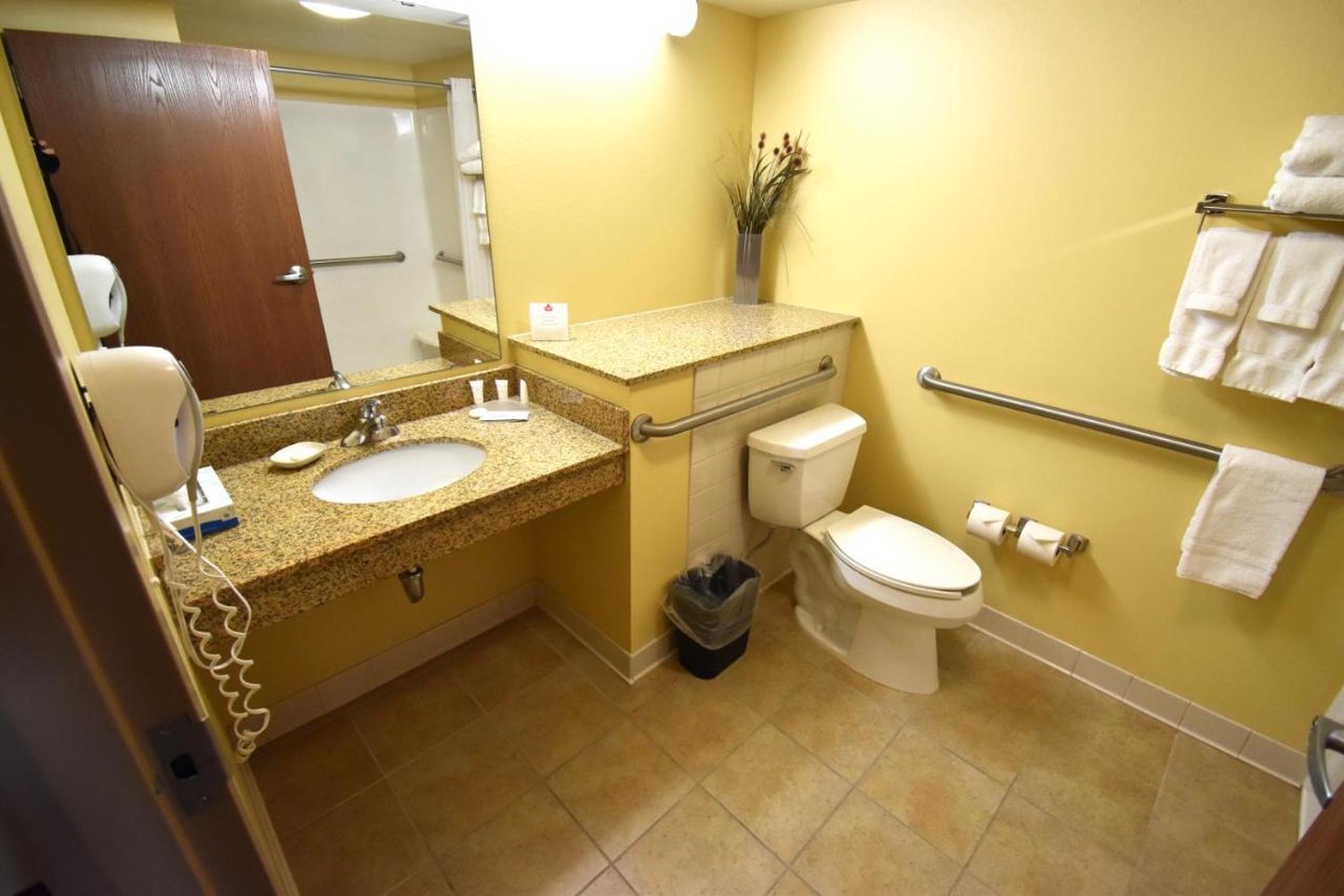 Canad Inns Destination Center Grand Forks 45/46