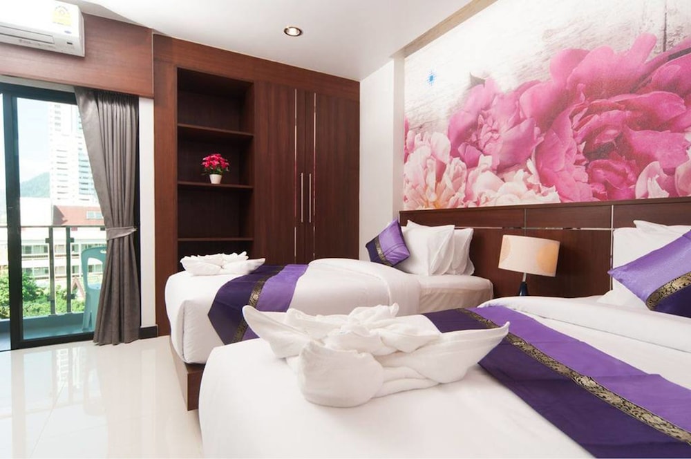 The Crystal Beach Hotel 34/56