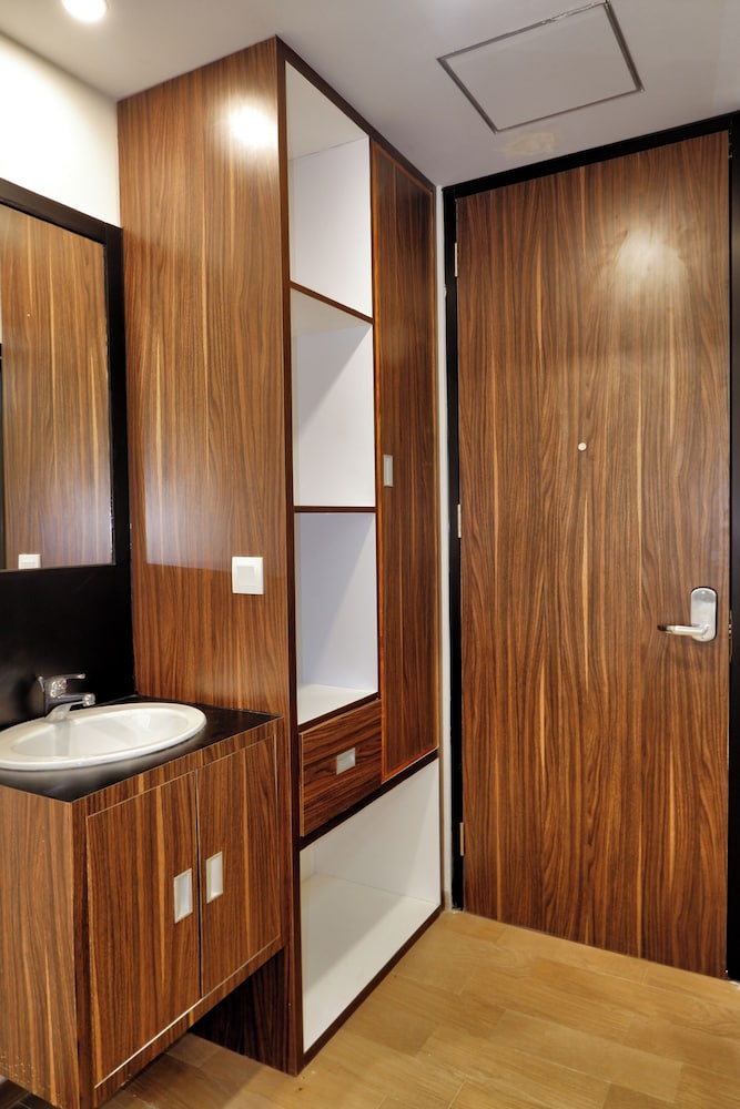 Guest House 555 NKI 34/50