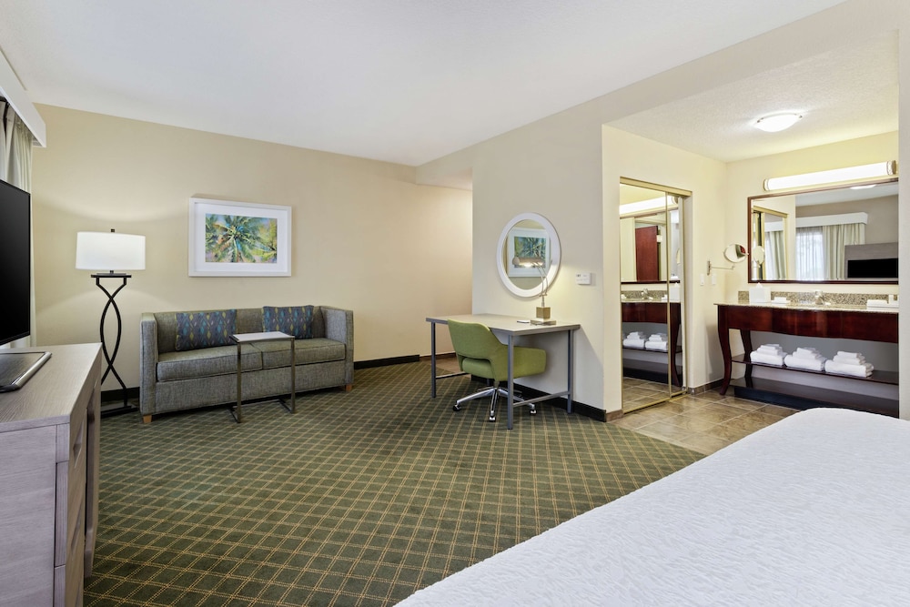 Hampton Inn West Palm Beach-Lake Worth-Turnpike 25/34