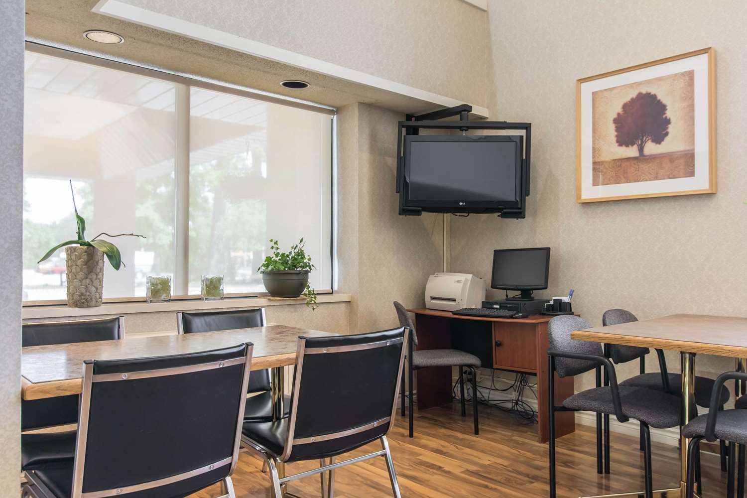 Travelodge by Wyndham Bridgewater 12/17