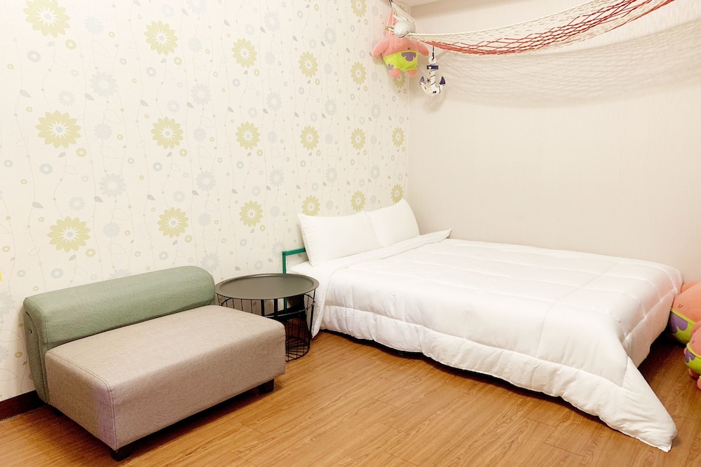 Snug Nine Inn 23/61