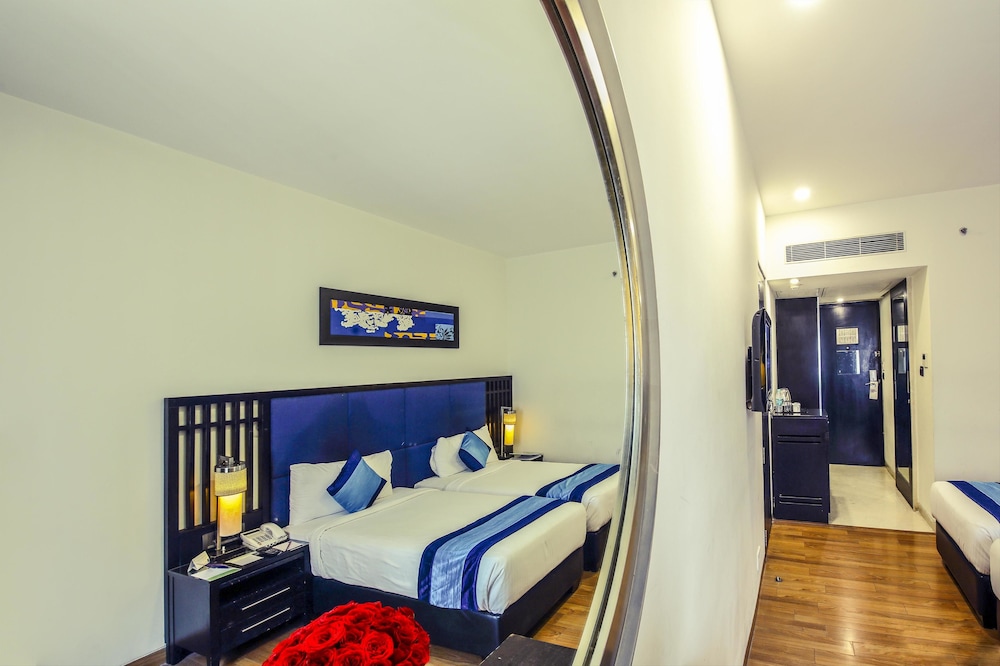 Ebony Boutique Hotel 12/50