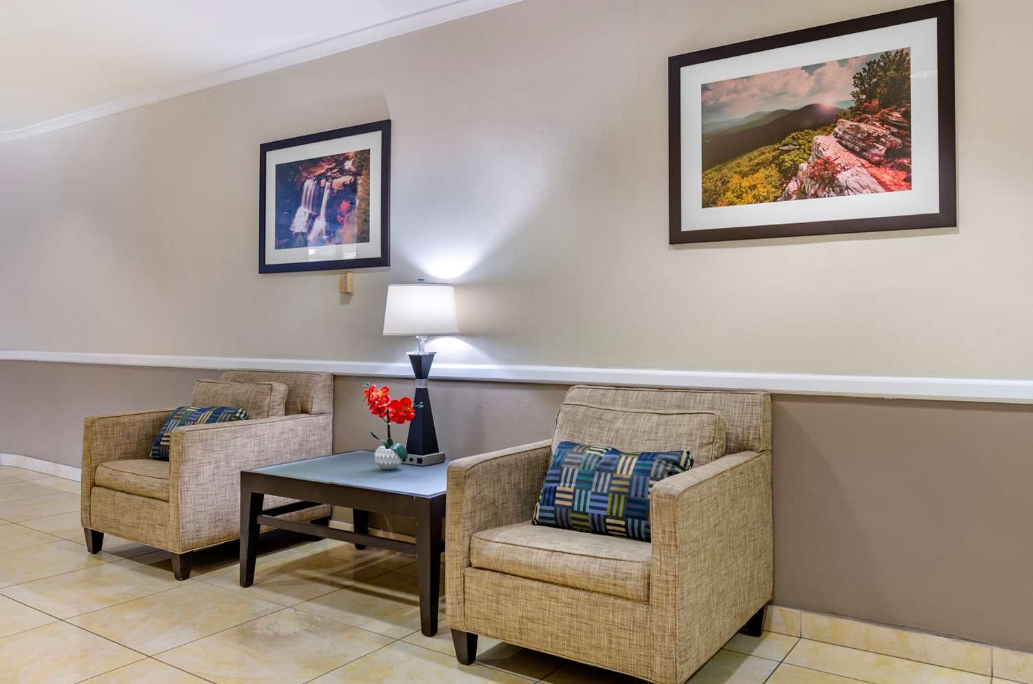 Charleston Tower Hotel 23/29