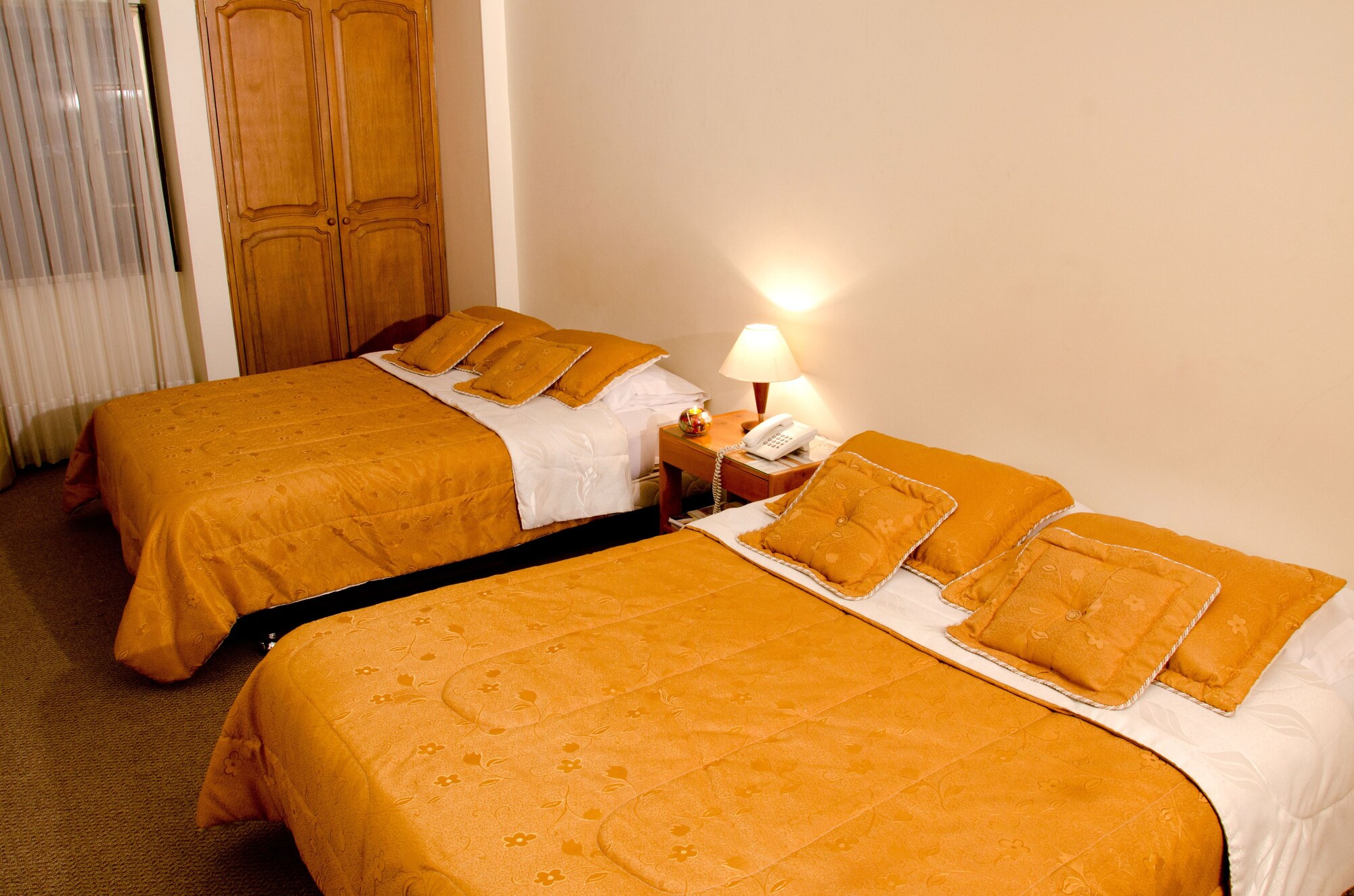 ROOM, TRIPLE, 3 BEDS