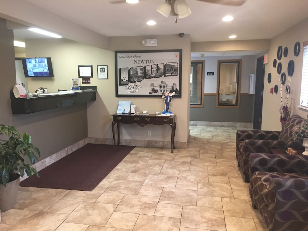 Super 8 by Wyndham Newton 7/32
